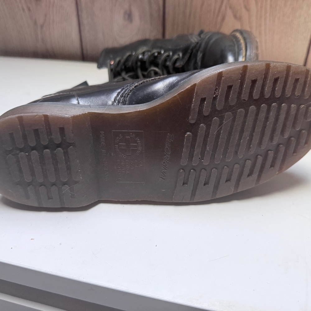 Dr. Martens Vintage Patent 8 eye boot. England - Picture 6 of 8